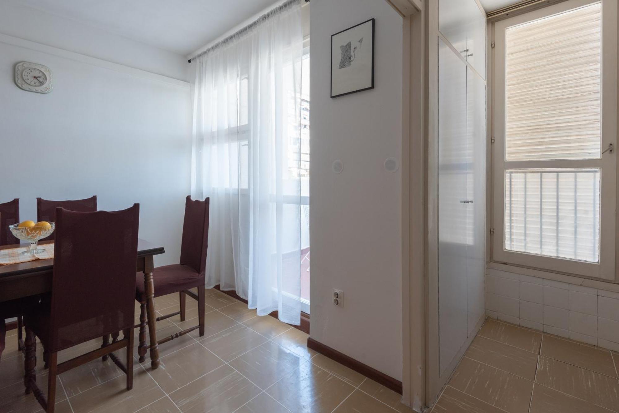 Apartament Sunnyrose - Walking Distance From Znjan - Free Public Parking - Huge Balcony