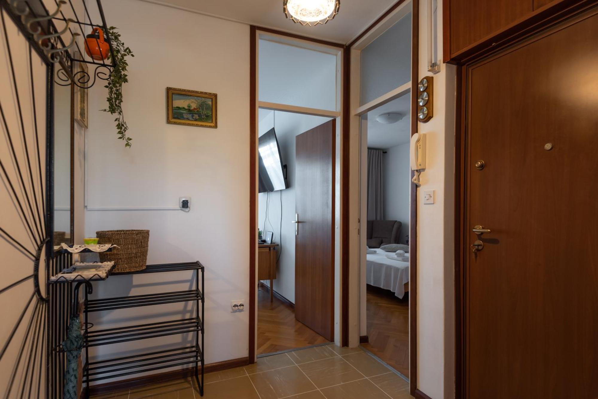 Apartament Sunnyrose - Walking Distance From Znjan - Free Public Parking - Huge Balcony Split